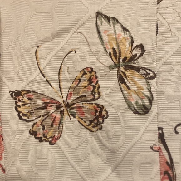 Size 6 Petite Alfred Dunner Ivory Textured Jacket with Pink Butterflies - Picture 6 of 13